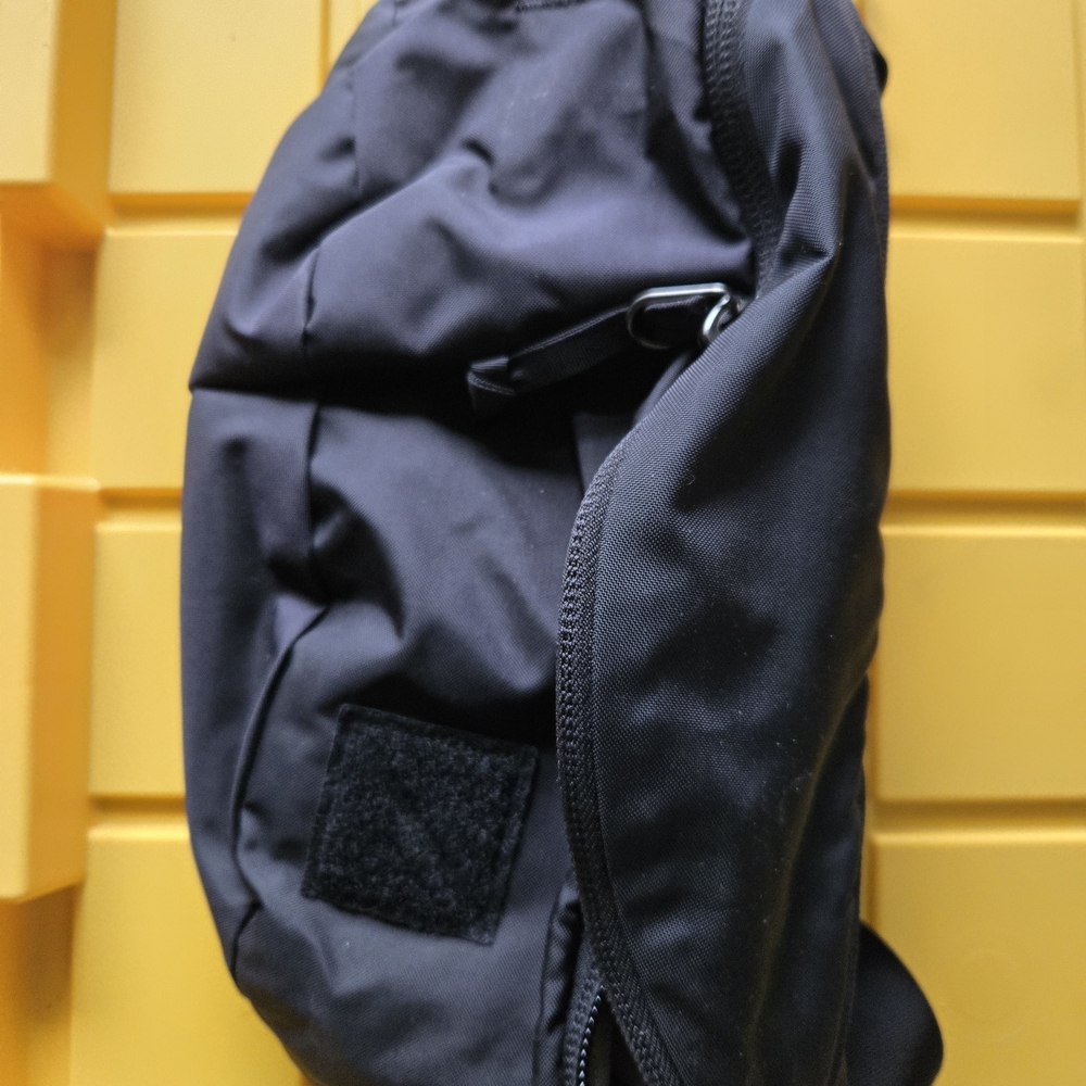 Evergoods Mountain Hip Pack 3.5L Like New conditon